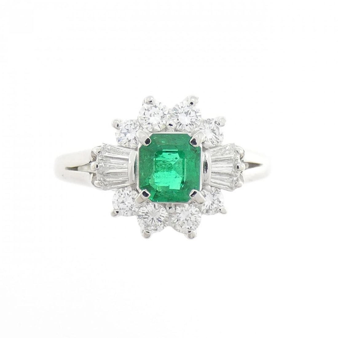 MIKIMOTO EMERALD RING - 2