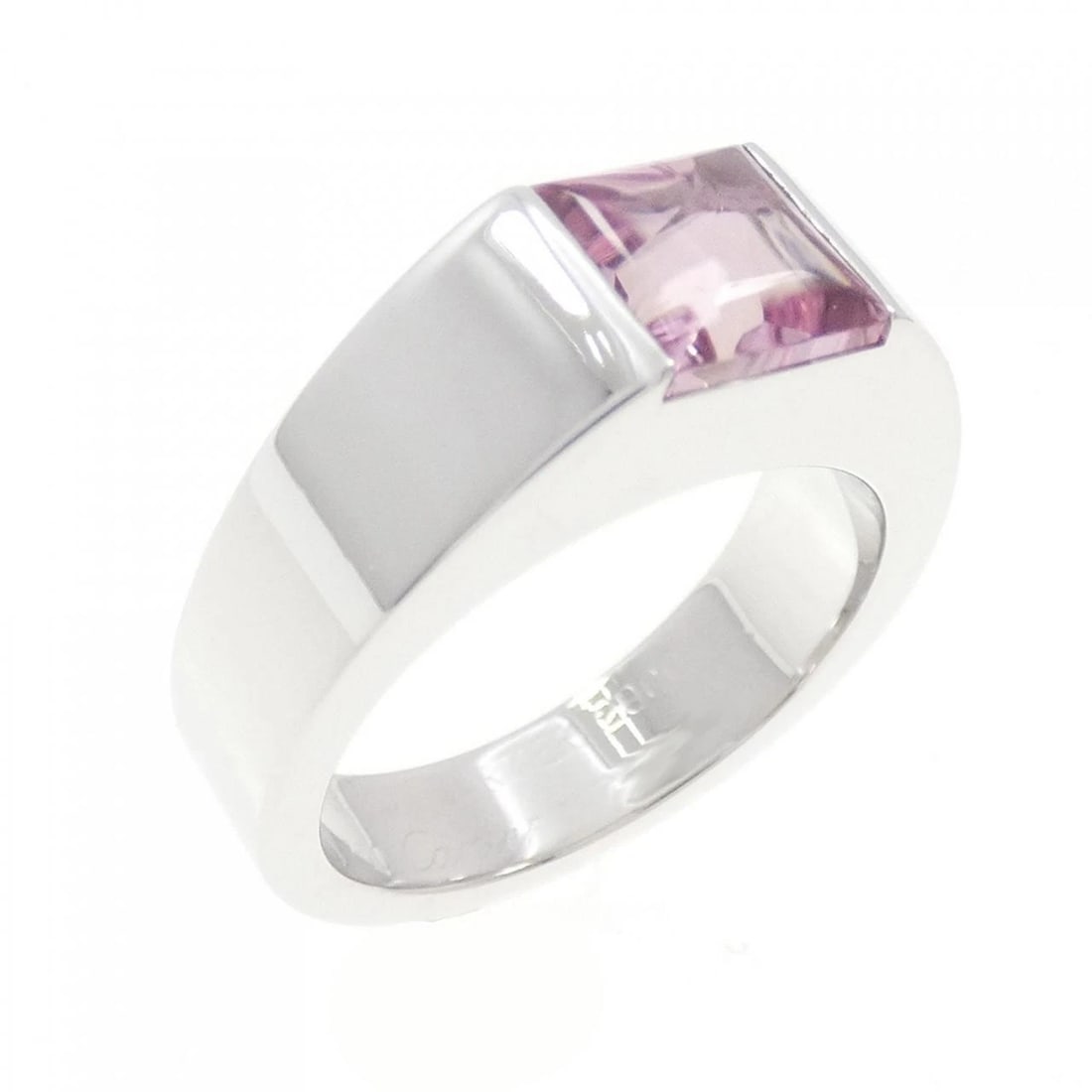 CARTIER TANK RING: Cartier Tank Ring Brand: Cartier Type: Ring Material: 750 White Gold Main Stone/Creation Tourmaline Color: White Gold Size: 4 (US size) (46) Accessories: None Accessories Notice: When purc