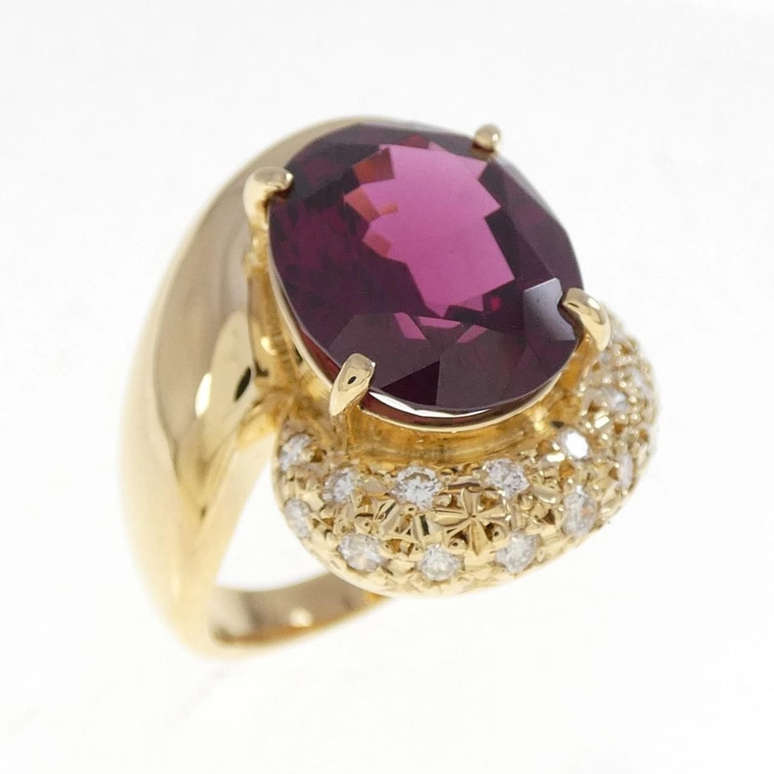 TASAKI GARNET RING: TASAKI Garnet Ring Brand: TASAKI Type: Ring Material: K18 Yellow Gold Main Stone/Creation Garnet 5.93CT Color: Yellow Gold Size: 6.5 (US size) Accessories: None Accessories Notice: When pu