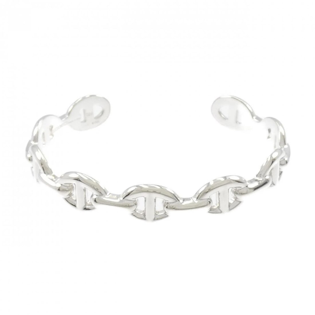 HERMES CHAINE D'ANCRE ANSCHNE BANGLE: HERMES Chaine d'Ancre Anschne Bangle Brand: HERMES Type: Bracelet Material: 925 Silver Color: Silver Size: 16.5cm Accessories: None Accessories Notice: When purchasing pre-owned goods, please