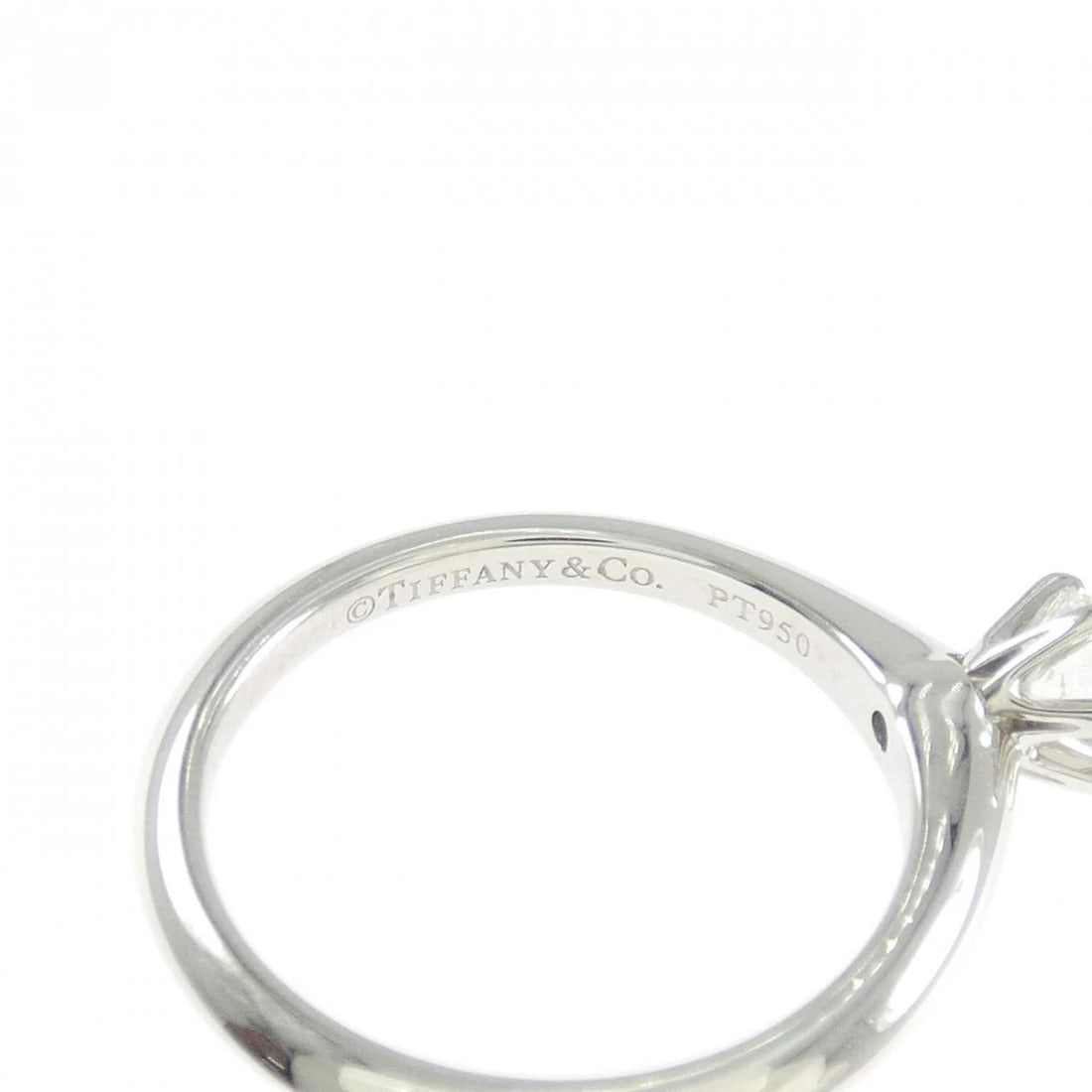 TIFFANY CLASSIC SOLITAIRE RING - 3