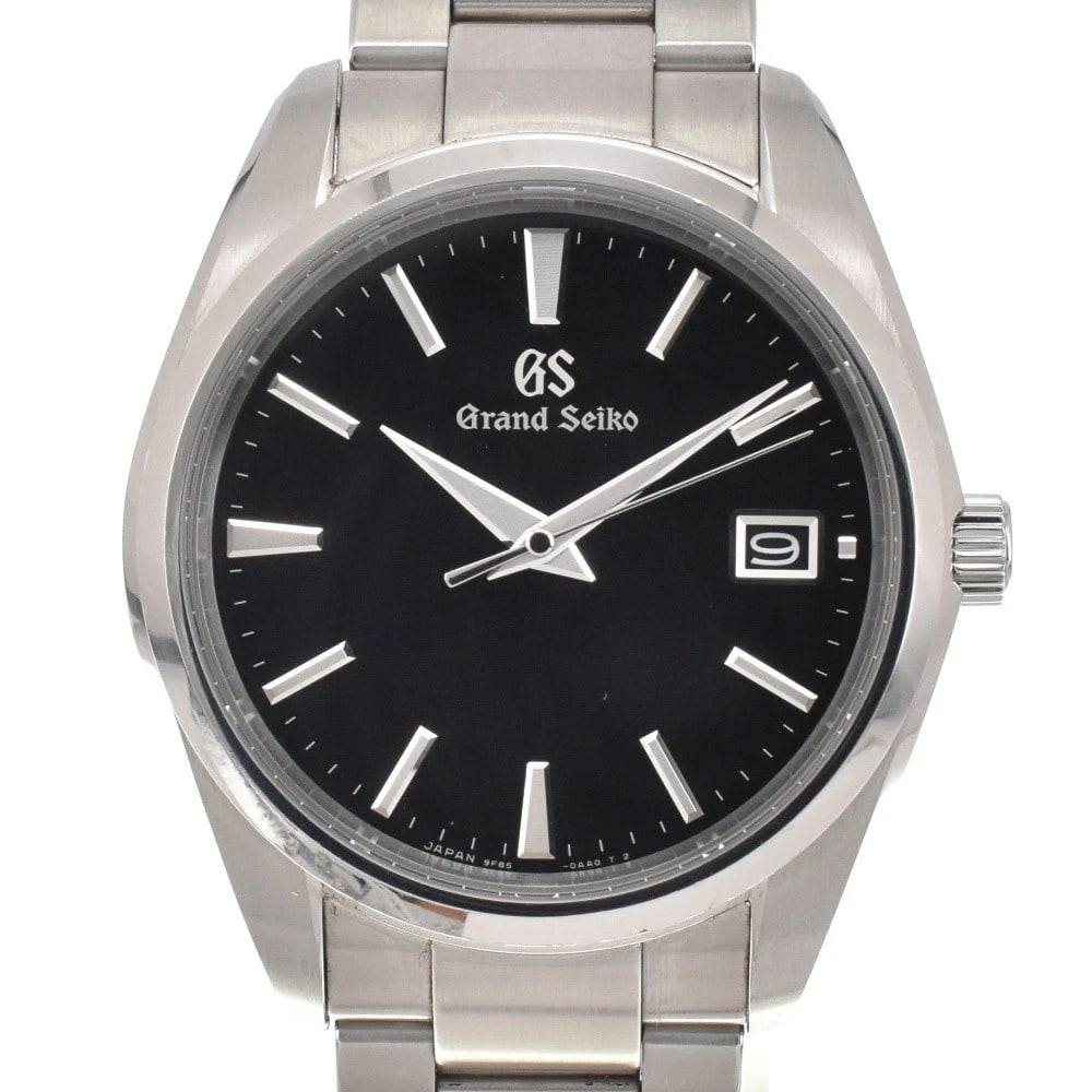 SEIKO GRAND QUARTZ WATCH: SEIKO Grand Quartz Watch Brand: SEIKO Type: Wristwatch Material: Band Material Stainless Steel, Case Material Stainless Steel Color: Dial Color black Band Color Silver Case Color Silver Size: Case