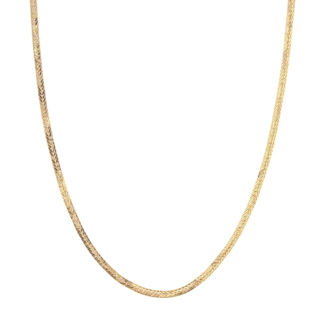 CHEVRON LINK CHAIN NECKLACE 14K YELLOW GOLD: Chevron Link Chain Necklace 14k Yellow Gold Brand: Unbranded Type: Necklace Material: 14k Yellow Gold Color: None Size: Necklace Measurement: 18.5" Length / 1.7mm Accessories: None
