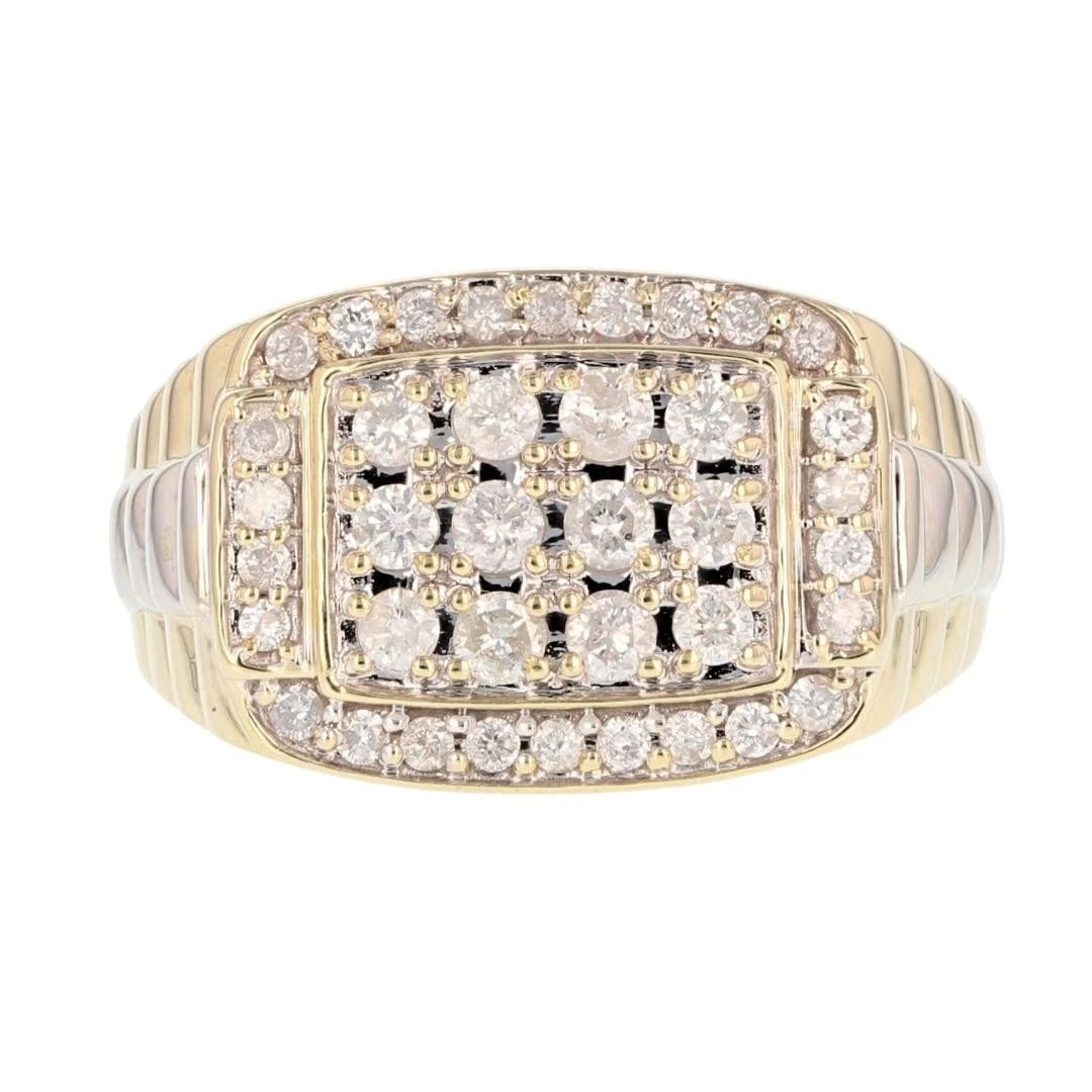 ROUND CUT DIAMOND CLUSTER RIBBED SIGNET RING (1 of 2)
