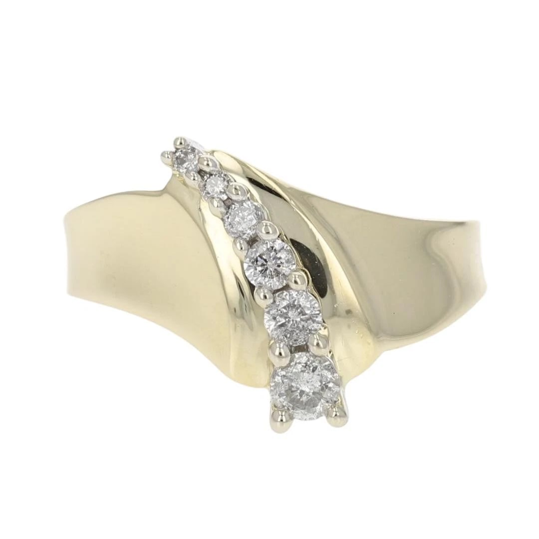 ROUND CUT DIAMOND PAVÉ JOURNEY STYLE CLUSTER RING: Round Cut Diamond Pavé Journey Style Cluster Ring Brand: Unbranded Type: Ring Material: 14k Yellow Gold Main Stone/Creation Natural Color: None Size: 7 US Accessories: None Accessories