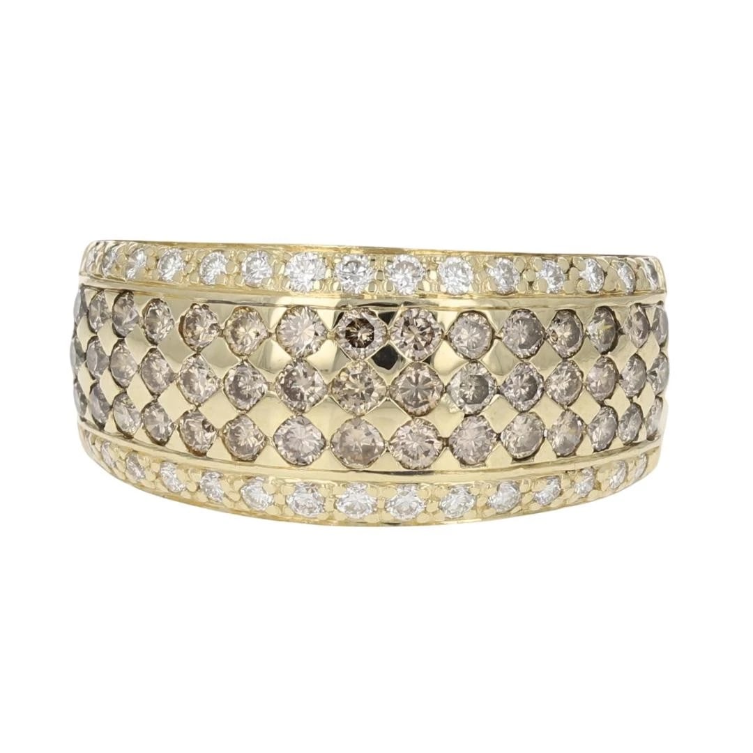 LE VIAN ROUND CUT DIAMOND CLUSTER BAND RING: Le Vian Round Cut Diamond Cluster Band Ring Brand: Le Vian Type: Ring Material: 14k Yellow Gold Main Stone/Creation Natural Color: None Size: 10.25 US Accessories: None Accessories Notice: