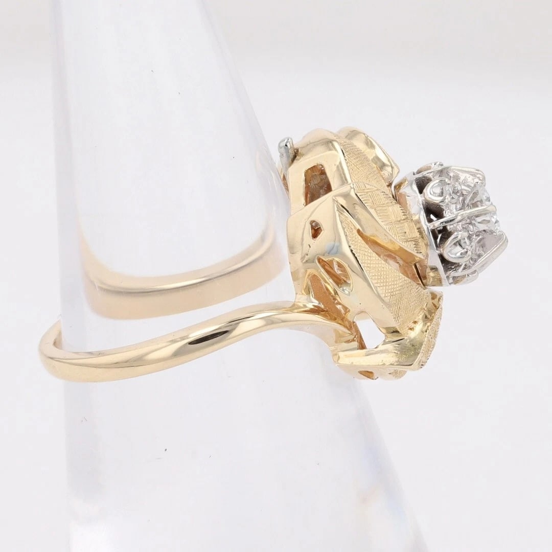 ROUND CUT DIAMOND HALO STATEMENT RING - 4