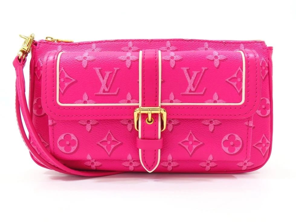 LOUIS VUITTON MONOGRAM FUCHSIA MAXI POCHETTE ACCESSOIRES BAG: Louis Vuitton Monogram Fuchsia Maxi Pochette Accessoires Bag Brand: Louis Vuitton Type/Style: Handbag Material: Monogram Fuchsia Color: None Size: H 14cm x W 26cm x G 5.5cm / Strap 46cm 
