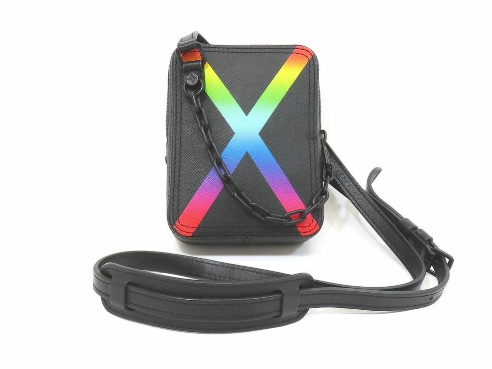LOUIS VUITTON TAIGA RAINBOW DANUBE MESSENGER SHOULDER BAG (1 of 5)