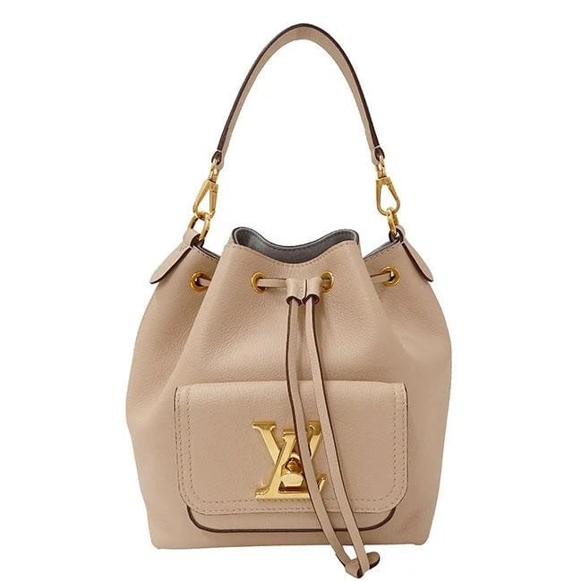 LOUIS VUITTON LOCKME BUCKET NV HANDBAG SHOULDER BAG IN GREIGE: Louis Vuitton Lockme Bucket NV Handbag Shoulder Bag in Greige Brand: Louis Vuitton Type/Style: Handbag Material: Calf Color: Greige Size: W: 19cm (bottom) / H: 22.5cm (center back) / D: 12cm (bott