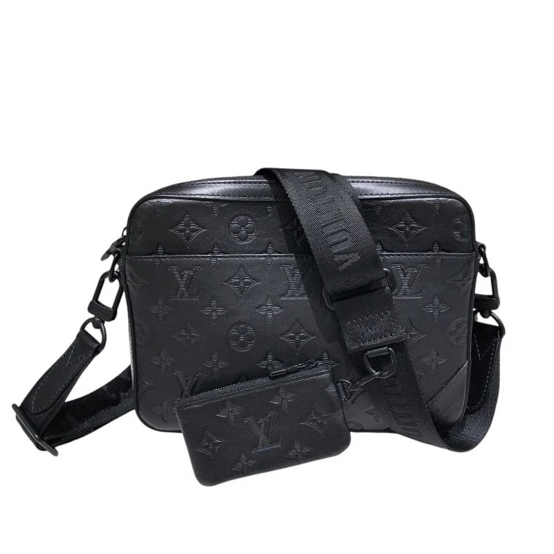 LOUIS VUITTON DUO MESSENGER BLACK MONOGRAM SHOULDER BAG: LOUIS VUITTON Duo Messenger Black Monogram Shoulder Bag Brand: LOUIS VUITTON Type/Style: Handbag Material: Monogram Shadow Color: black Size: W: 26cm / H: 19cm / D: 4cm / Shoulder: 132cm 