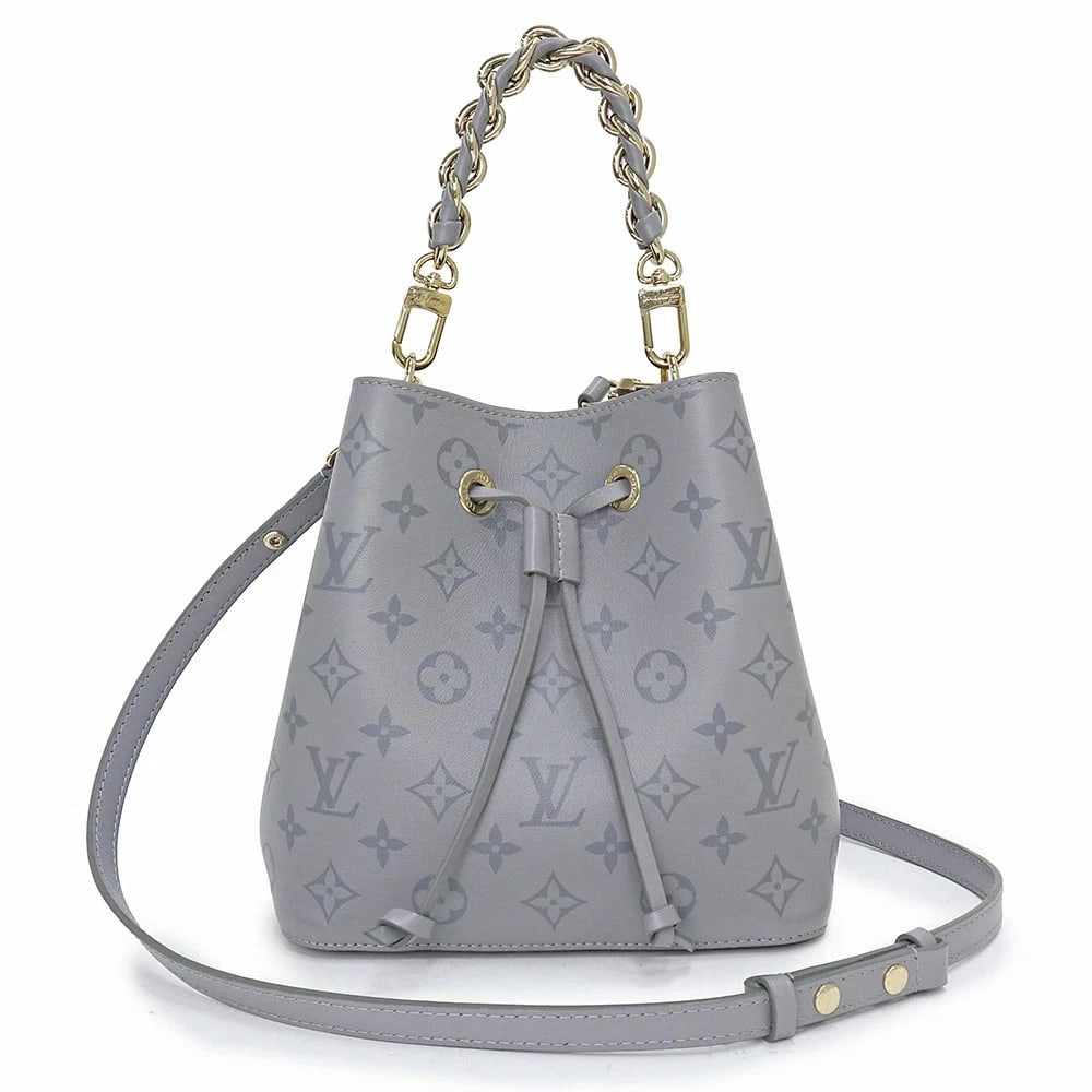 LOUIS VUITTON MONOGRAM NEONOE BB HANDLE MONOGRAM: LOUIS VUITTON Monogram NeoNoe BB Handle Monogram Brand: LOUIS VUITTON Type/Style: Handbag Material: Monogram Ink Color: Trianon Gray Size: W: 14cm x 20cm x H: 20cm x D: 13cm Handle: 30cm 