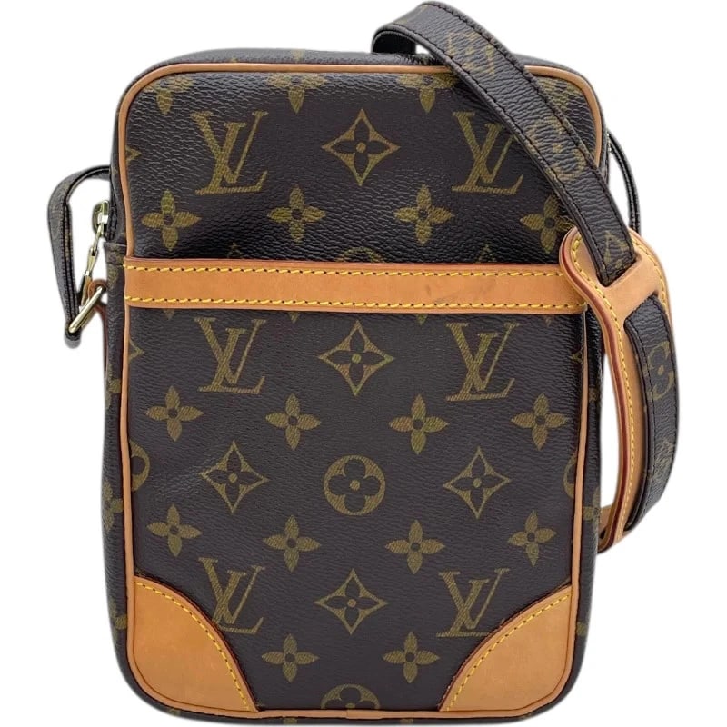 LOUIS VUITTON DANUBE MONOGRAM MONOGRAM CANVAS SHOULDER BAG: LOUIS VUITTON Danube Monogram Monogram Canvas Shoulder Bag Brand: LOUIS VUITTON Type/Style: Handbag Material: Monogram Canvas Color: Monogram Size: W: 14cm / H: 21cm / D: 4.5cm Accessories: