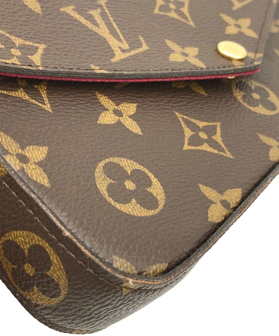 LOUIS VUITTON SHOULDER POUCH - 7