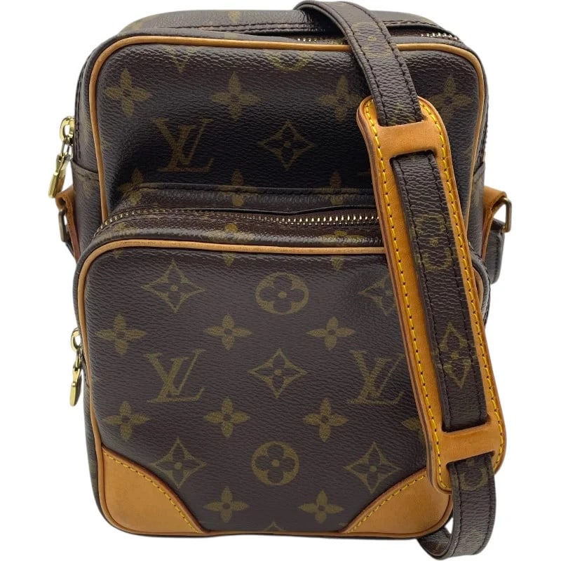 LOUIS VUITTON BROWN MONOGRAM SHOULDER BAG: LOUIS VUITTON Brown Monogram Shoulder Bag Brand: LOUIS VUITTON Type/Style: Handbag Material: Monogram Canvas Color: Brown Size: W: 15cm / H: 21cm / D: 9cm / Shoulder: 100-117cm Accessories: None