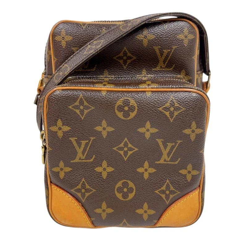 LOUIS VUITTON BROWN MONOGRAM SHOULDER BAG: LOUIS VUITTON Brown Monogram Shoulder Bag Brand: LOUIS VUITTON Type/Style: Handbag Material: Monogram Color: Brown/GD Hardware Size: W: 15cm / H: 21cm / D: 10cm / Shoulder: 110-128cm Accessories:
