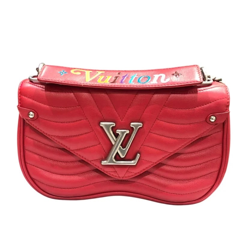 LOUIS VUITTON NEW WAVE MM RED CALF LEATHER SHOULDER BAG: Louis Vuitton New Wave MM Red Calf Leather Shoulder Bag Brand: LOUIS VUITTON Type/Style: Handbag Material: Calf Leather Color: Red Size: W: 26cm / H: 15cm / D: 7cm / Shoulder: 66cm (longest) Acce
