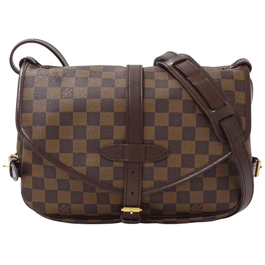 LOUIS VUITTON SOMUR 30 SHOULDER BAG: Louis Vuitton Somur 30 Shoulder Bag Brand: Louis Vuitton Type/Style: Handbag Material: Damier Canvas Color: Damier Ebene Size: W: 30cm / H: 22cm / D: 12cm / Shoulder: 127cm (max) Accessories: