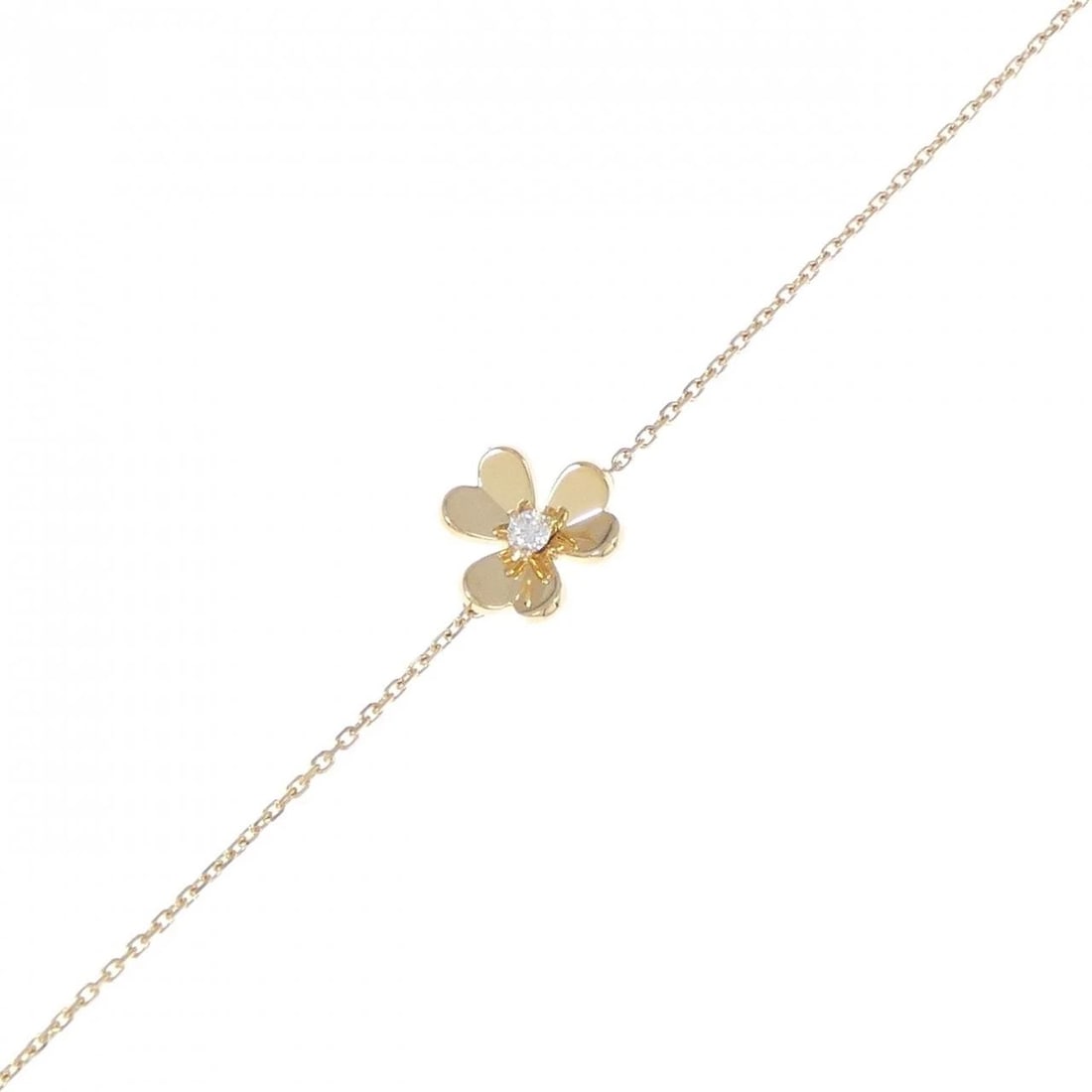 VAN CLEEF & ARPELS FRIVOLE MINI BRACELET: Van Cleef & Arpels Frivole mini Bracelet Brand: Van Cleef & Arpels Type: Bracelet Material: 750 Yellow Gold Main Stone/Creation Natural Color: Yellow Gold Size: 16/17cm Accessories: None
