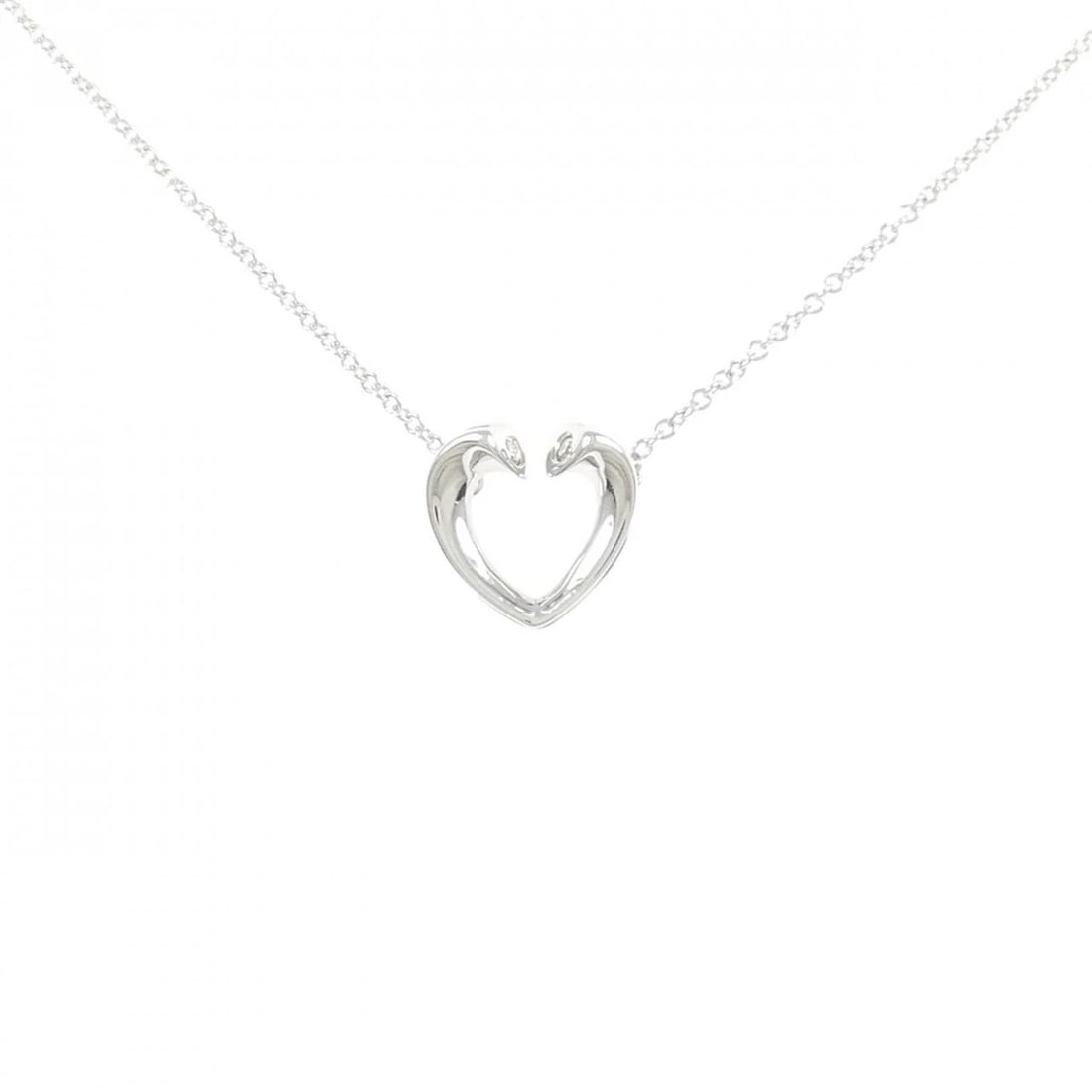 TIFFANY TENDERNESS NECKLACE: Tiffany Tenderness Necklace Brand: Tiffany Type: Necklace Material: 750 White Gold Main Stone/Creation Natural Color: White Gold Size: 40cm Accessories: None Accessories Notice: When