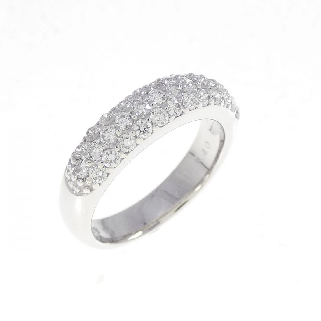 PONTE VECCHIO PAVE RING: Ponte Vecchio Pave Ring Brand: Ponte Vecchio Type: Ring Material: K18 White Gold Main Stone/Creation Natural Color: White Gold Size: 2-2.5 (US size) Accessories: None Accessories Notice: W