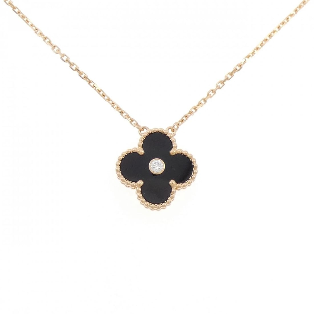 VAN CLEEF & ARPELS ALHAMBRA NECKLACE: Van Cleef & Arpels Alhambra Necklace Brand: Van Cleef & Arpels Type: Necklace Material: 750 Pink Gold Main Stone/Creation Onyx Color: Pink Gold Size: 37 42cm Accessories: None Accessories