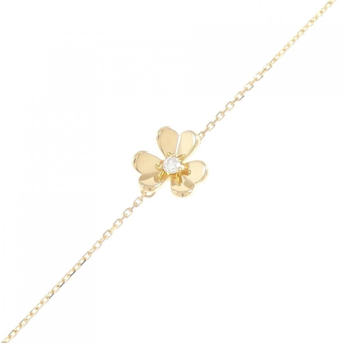 VAN CLEEF & ARPELS FRIVOLE MINI BRACELET: Van Cleef & Arpels Frivole mini Bracelet Brand: Van Cleef & Arpels Type: Bracelet Material: 750 Yellow Gold Main Stone/Creation Natural Color: Yellow Gold Size: 16 17.5cm Accessories: None