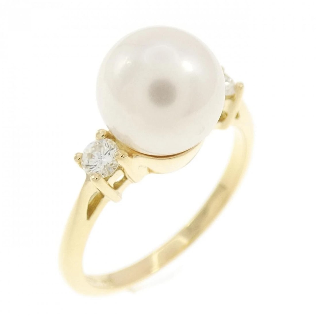 TIFFANY AKOYA PEARL RING: Tiffany Akoya Pearl Ring Brand: Tiffany Type: Ring Material: 750 Yellow Gold Main Stone/Creation Akoya Pearl 7.9mm Color: Yellow Gold Size: 5 (US size) Accessories: None Accessories Notice: