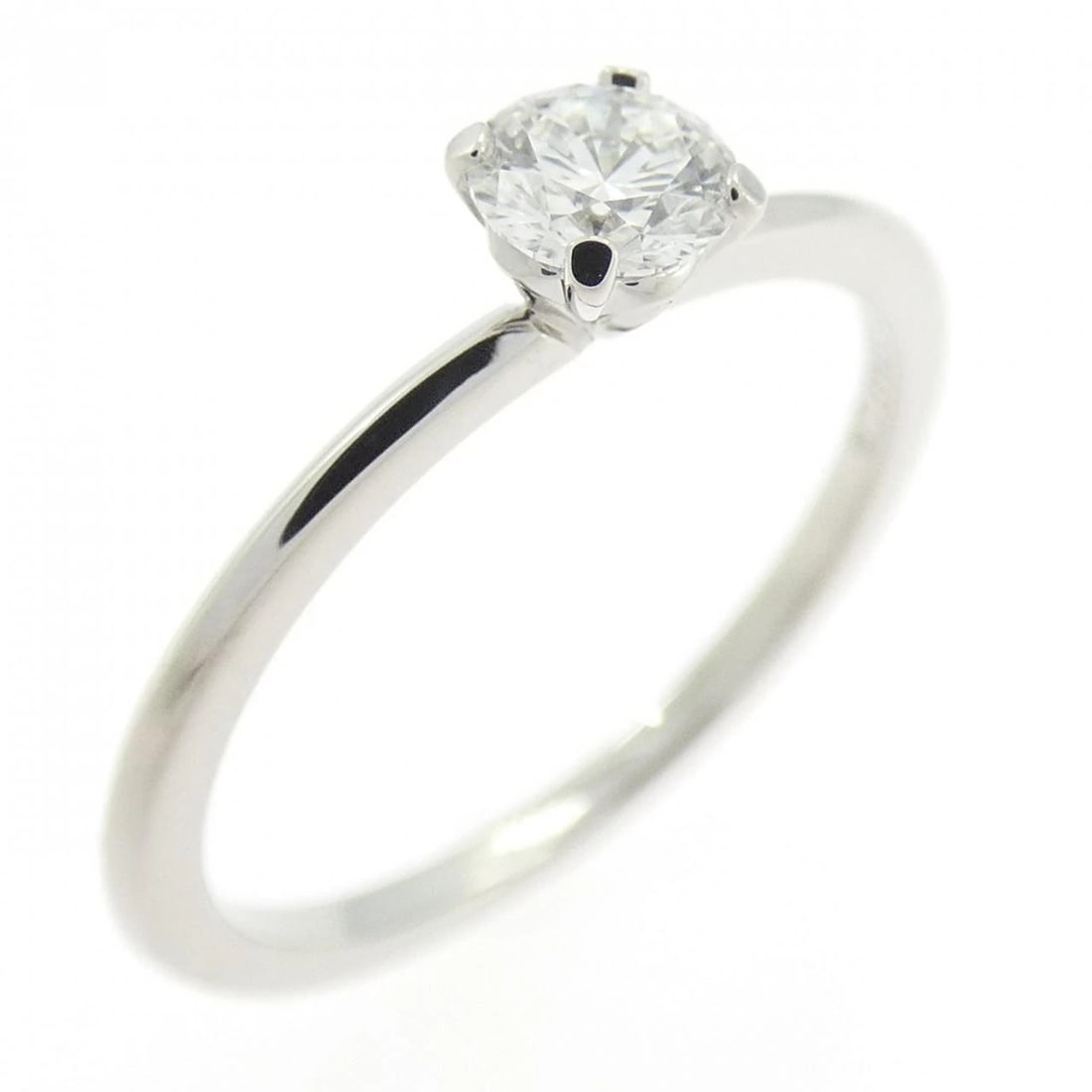 TIFFANY TRUE RING: Tiffany True Ring Brand: Tiffany Type: Ring Material: Platinum 950 Main Stone/Creation Natural Color: Platinum Size: 5 (US size) Accessories: None Accessories Notice: When purchasing