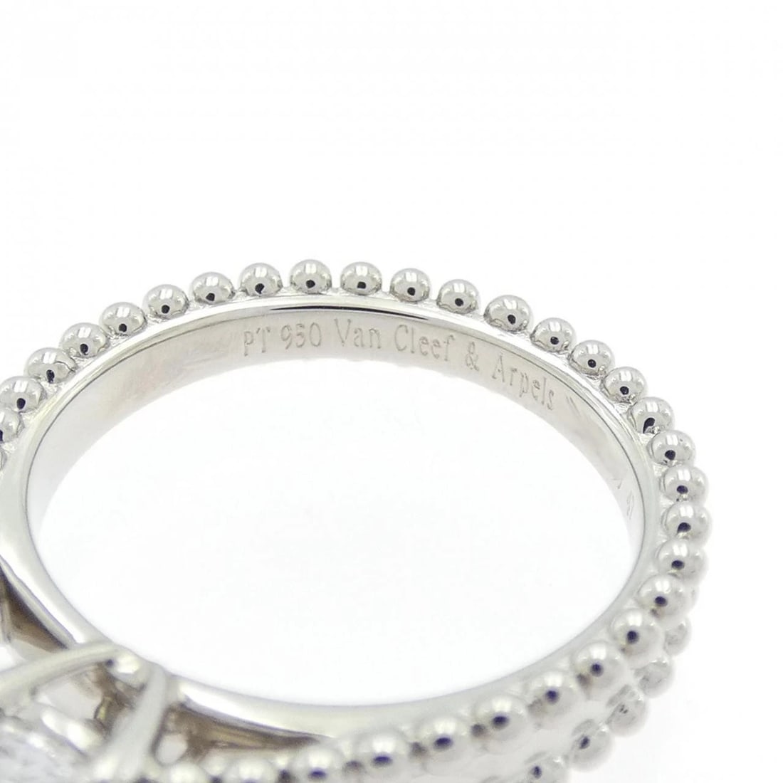 VAN CLEEF & ARPELS ESTELLE SOLITAIRE RING - 4