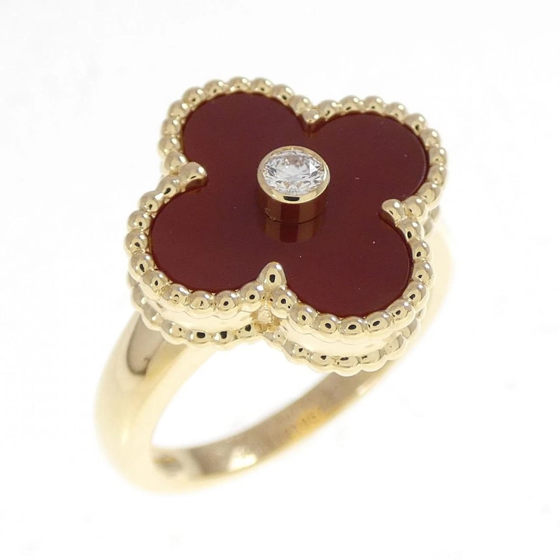 VAN CLEEF & ARPELS ALHAMBRA RING: Van Cleef & Arpels Alhambra Ring Brand: Van Cleef & Arpels Type: Ring Material: 750 Yellow Gold Main Stone/Creation Carnelian Color: Yellow Gold Size: 6 (US size) Accessories: None