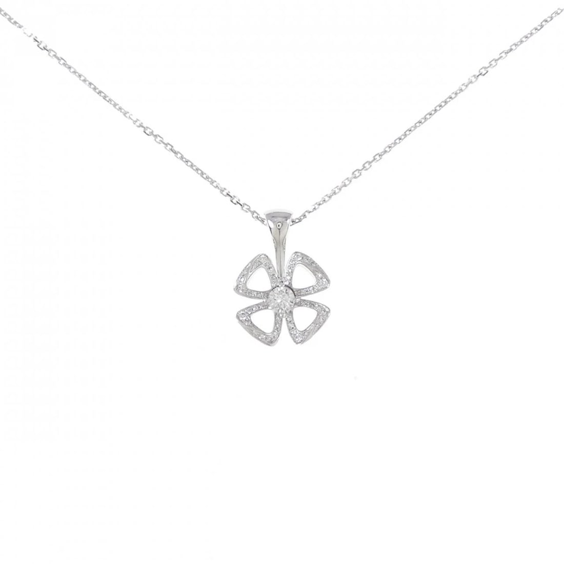 BVLGARI FIOREVER NECKLACE: BVLGARI Fiorever Necklace Brand: BVLGARI Type: Necklace Material: 750 White Gold Main Stone/Creation Natural Color: White Gold Size: 42 44cm Accessories: None Accessories Notice: When