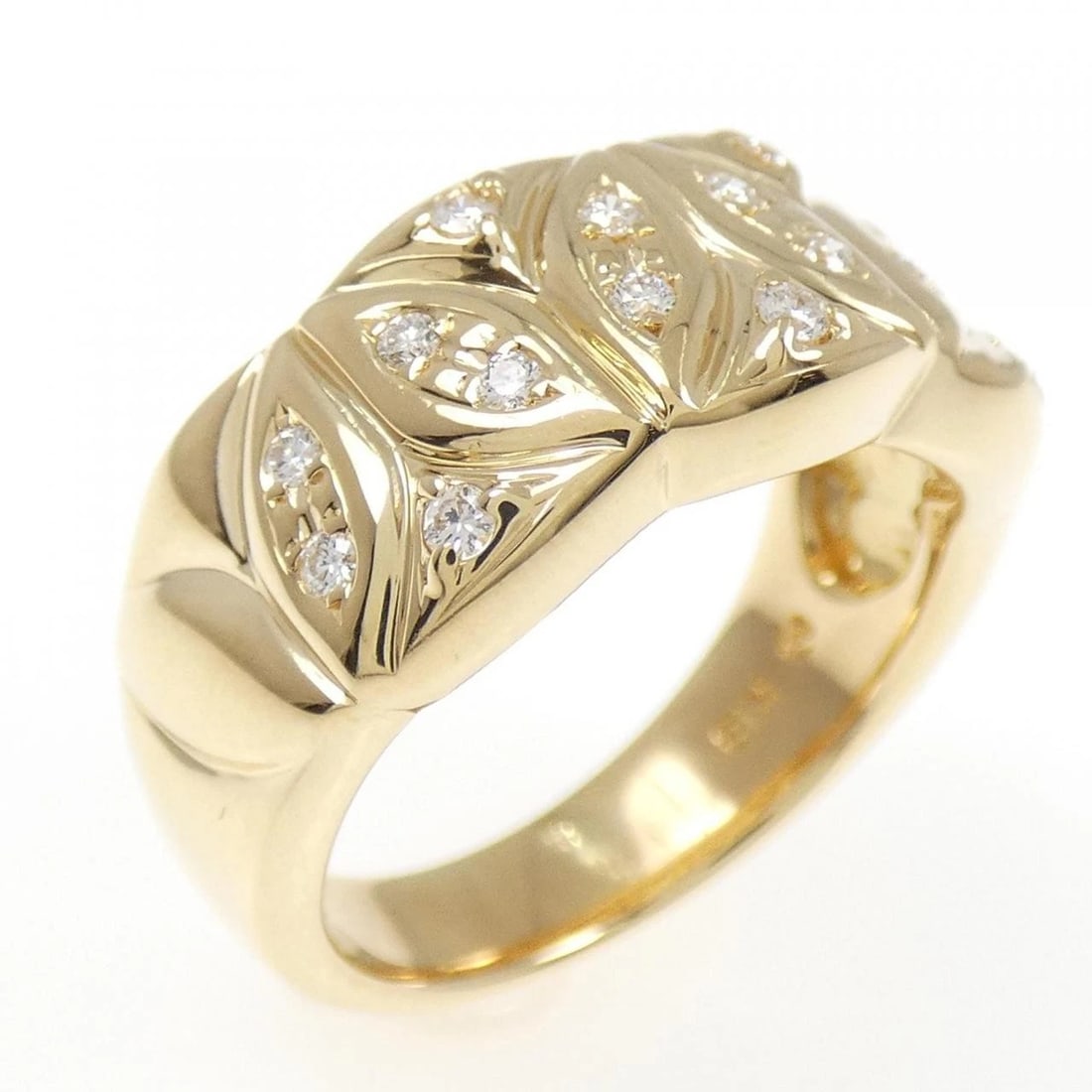 TASAKI DIAMOND RING (1 of 4)
