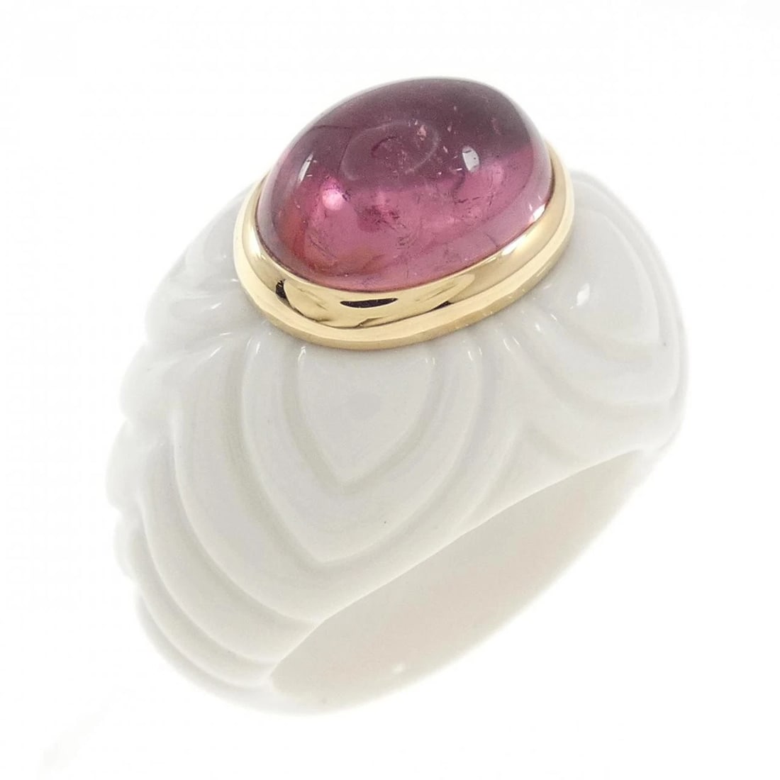 BVLGARI CHANDRA RING: BVLGARI Chandra Ring Brand: BVLGARI Type: Ring Material: 750 Yellow Gold Pottery Main Stone/Creation Tourmaline Color: Yellow Gold Pottery Size: 5 (US size) Accessories: None Accessories