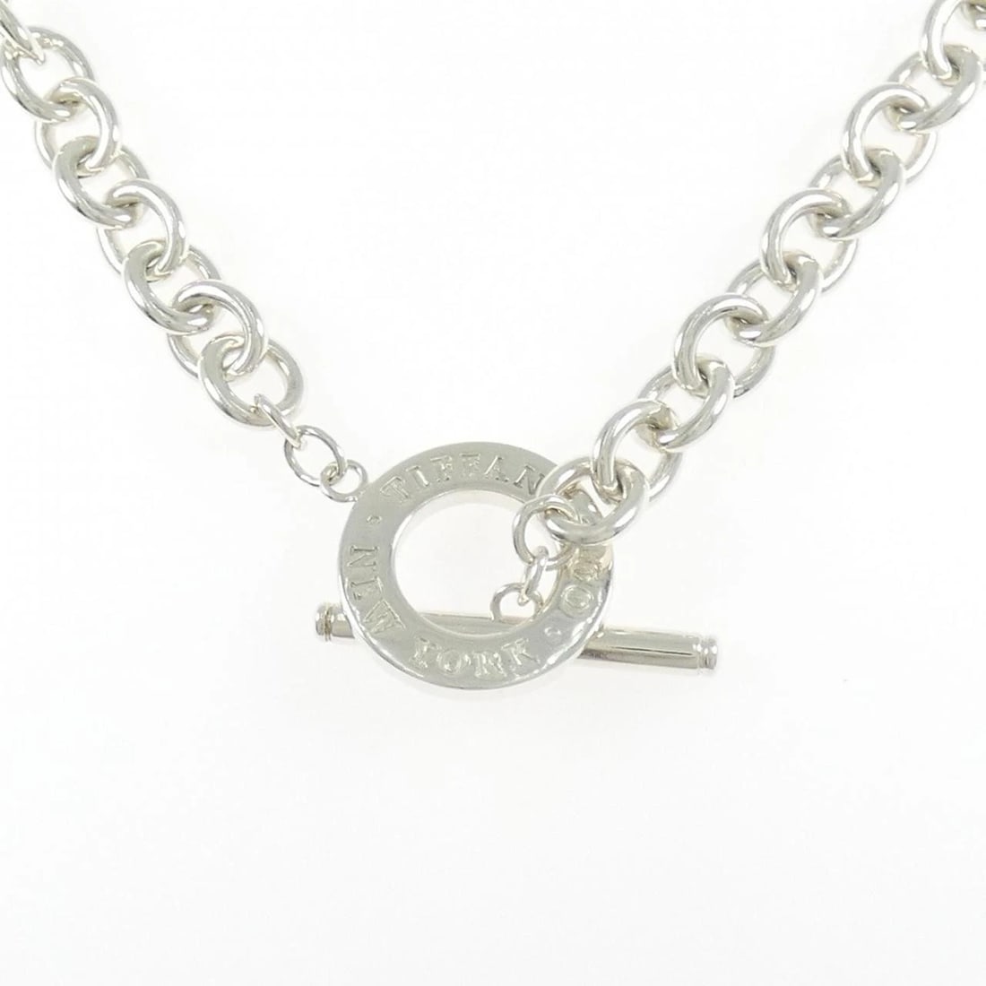 TIFFANY TOGGLE NECKLACE: Tiffany Toggle Necklace Brand: Tiffany Type: Necklace Material: 925 Silver Color: Silver Size: 42cm Accessories: None Accessories Notice: When purchasing pre-owned goods, please refer to the