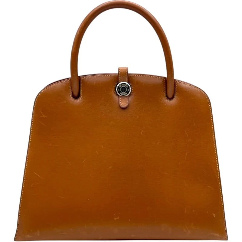 HERMES DALVY MM STAMP GOLD SHW BOX CALF SHOULDER BAG: Hermes Dalvy MM Stamp Gold SHW Box Calf Shoulder Bag Brand: HERMES Type/Style: Handbag Material: Box Calf Color: Gold SV Hardware Size: W: 30.5cm / H: 25cm / D: 10cm Accessories: None Acce