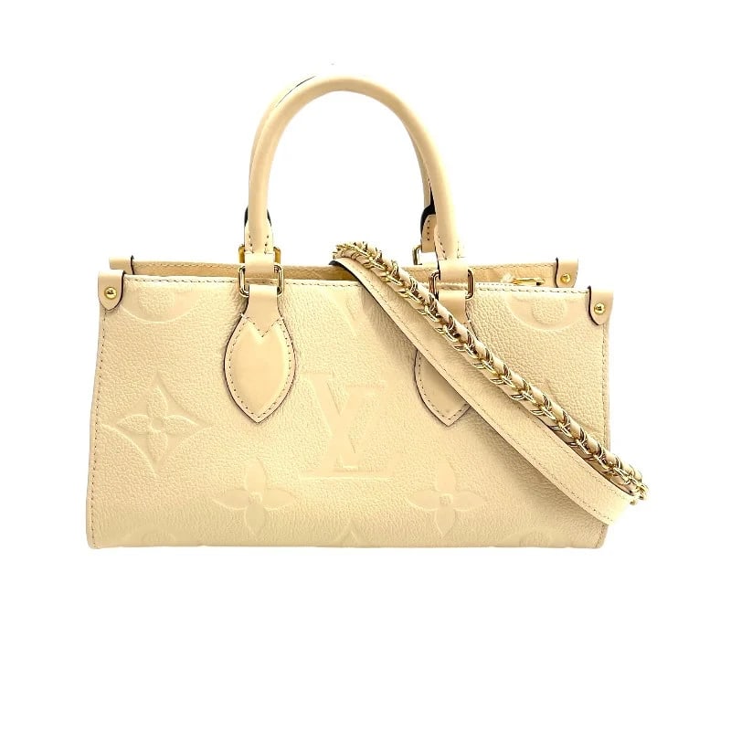 LOUIS VUITTON ONTHEGO EW WHITE MONOGRAM: LOUIS VUITTON Onthego EW White Monogram Brand: LOUIS VUITTON Type/Style: Handbag Material: Monogram Empreinte Color: white Size: W: 26.5cm / H: 14.5cm / D: 10cm / Shoulder: 90-106cm Accessories: