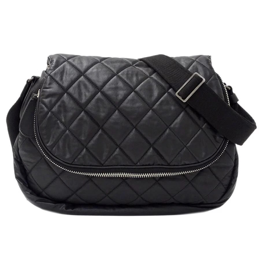 CHANEL COCO COCOON SHOULDER BAG COATED LEATHER: Chanel Coco Cocoon Shoulder Bag Coated Leather Brand: Chanel Type/Style: Handbag Material: Coated Leather Color: Black/Silver Hardware Size: W: 27-36cm / H: 29cm / D: 9cm / Shoulder: 131cm Access