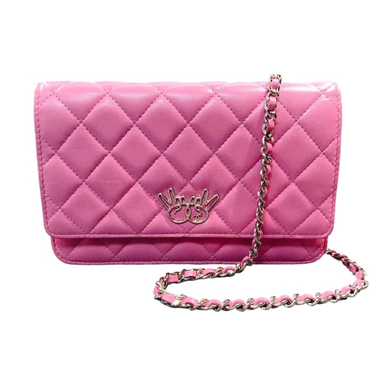 CHANEL DOUBLE PIECE CHAIN WALLET SHOULDER BAG: CHANEL Double piece Chain wallet Shoulder Bag Brand: CHANEL Type: Shoulder Bag Material: Exterior Material lambskin Color: Exterior Color 14061 Size: W7.5 x H5.1x D1.6inch Shoulder:50.0inch 