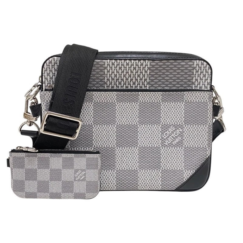 LOUIS VUITTON TRIO MESSENGER SHOULDER BAG: LOUIS VUITTON Trio Messenger Shoulder Bag Brand: LOUIS VUITTON Type: Shoulder Bag Material: Damier Graphite 3D Color: Gray system SilverHardware Size: W9.8 x H7.1x D1.8inch Shoulder:31.5inch Acce