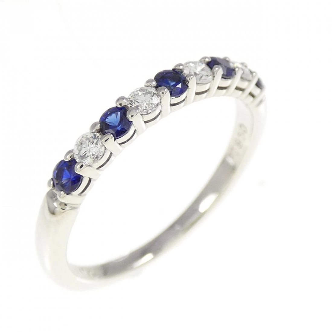 TIFFANY SAPPHIRE RING: Tiffany Sapphire Ring Brand: Tiffany Type: Ring Material: Platinum 950 Main Stone/Creation Sapphire Color: Platinum Size: 5.5 (US size) Accessories: None Accessories Notice: When purchasin