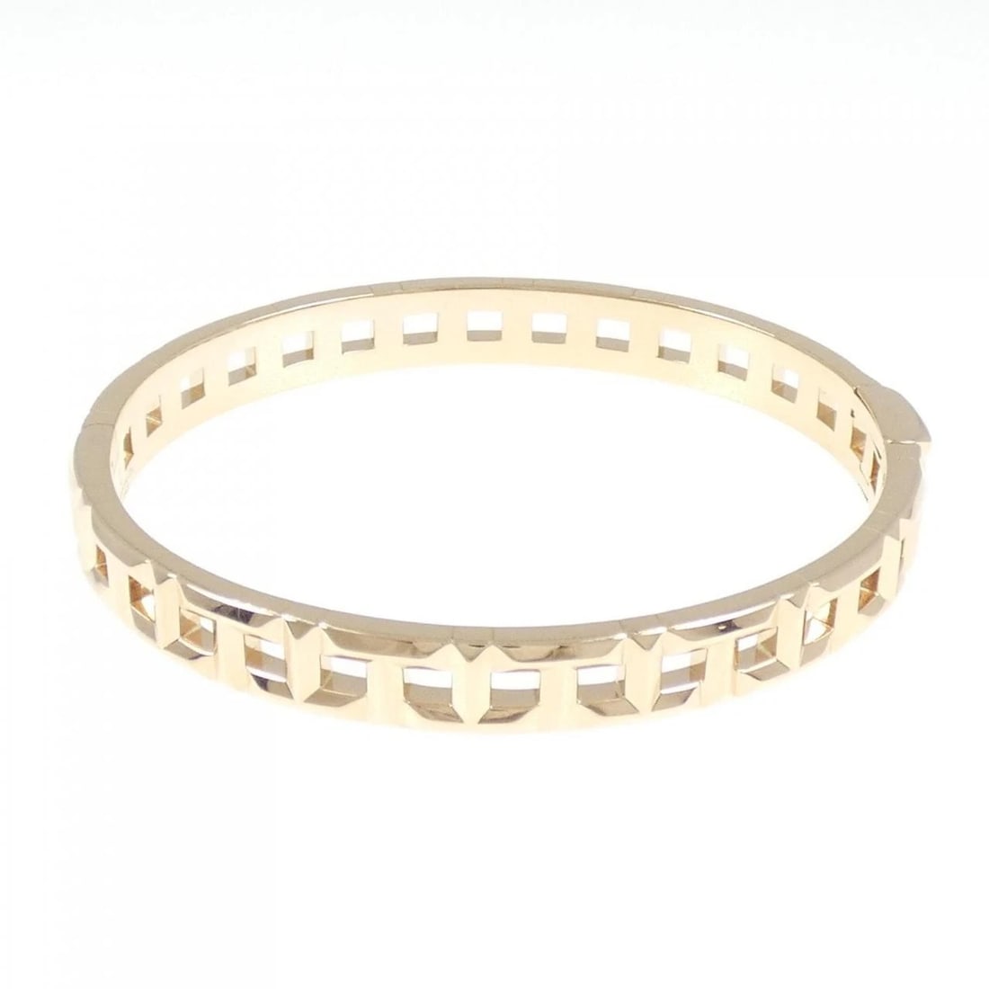 TIFFANY T TRUE NARROW HINGED BANGLE: Tiffany T True Narrow Hinged Bangle Brand: Tiffany Type: Bracelet Material: 750 Pink Gold Color: Pink Gold Size: 15.5cm Accessories: None Accessories Notice: When purchasing pre-owned goods,