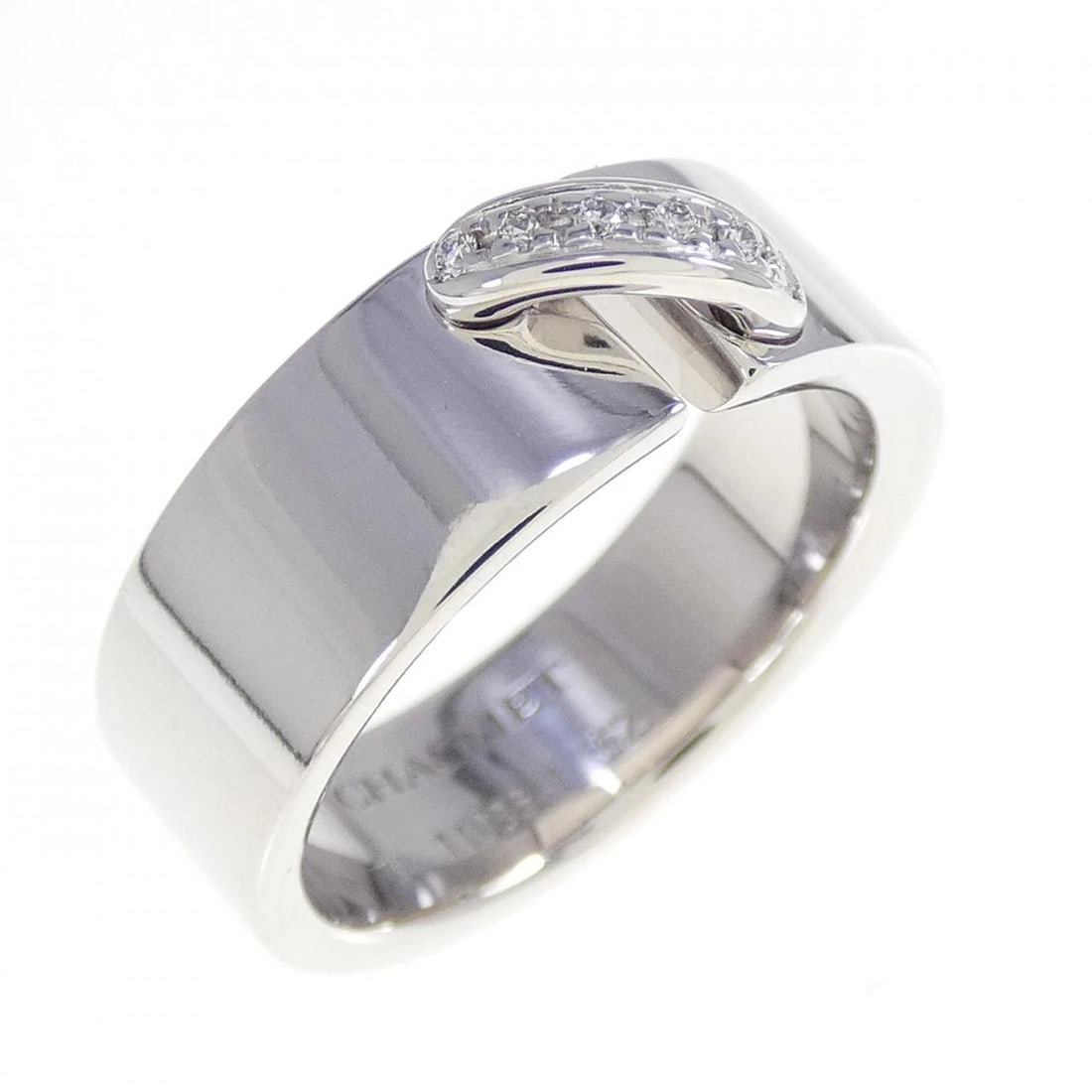 CHAUMET LIENS SMALL RING: CHAUMET Liens Small Ring Brand: CHAUMET Type: Ring Material: 750 White Gold Main Stone/Creation Natural Color: White Gold Size: 6.5 (US size) (52) Accessories: None Accessories Notice: Whe