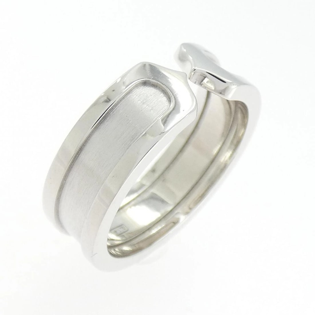 CARTIER C2 SMALL RING: Cartier C2 Small Ring Brand: Cartier Type: Ring Material: 750 White Gold Color: White Gold Size: 6.5-7 (US size) Accessories: None Accessories Notice: When purchasing pre-owned goods, plea