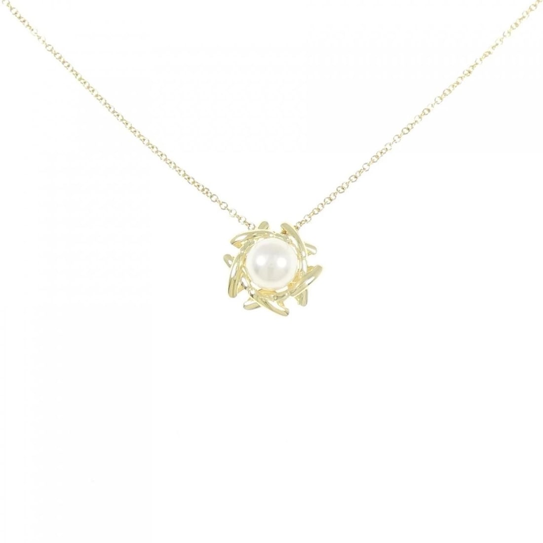 TIFFANY AKOYA PEARL NECKLACE: Tiffany Akoya Pearl Necklace Brand: Tiffany Type: Necklace Material: 750 Yellow Gold Main Stone/Creation Akoya Pearl Color: Yellow Gold Size: 41cm Accessories: None Accessories Notice: When