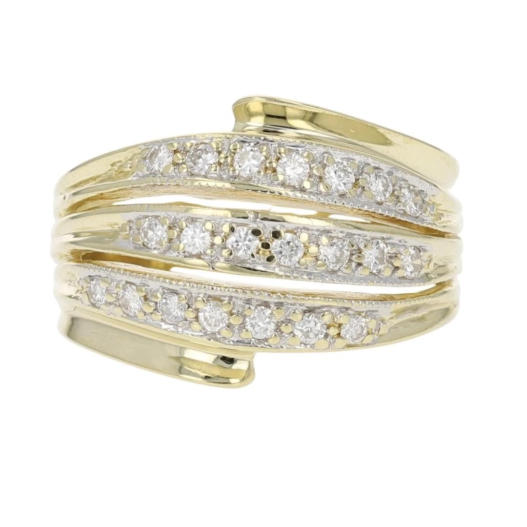 ROUND CUT DIAMOND CLUSTER PRONG-SET RING (1 of 2)