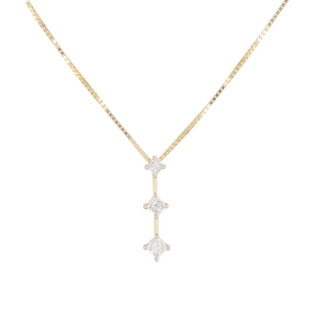 PRINCESS DIAMOND BAR PENDANT ON ADJUSTABLE NECKLACE: Princess Diamond Bar Pendant on Adjustable Necklace Brand: Unbranded Type: Necklace Material: 14k Yellow Gold Main Stone/Creation Natural Color: None Size: Pendant Measurement: 20mm Length /