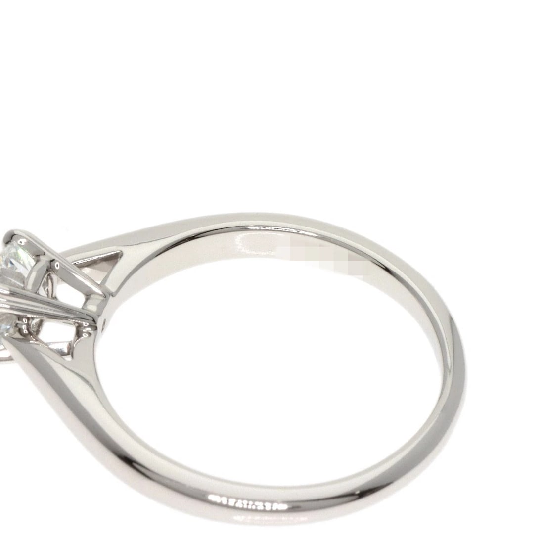 HARRY WINSTON SOLITAIRE DIAMOND RING - 6