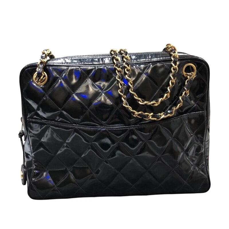 CHANEL MATRASSE CHAINSHOULDER BAG: CHANEL Matrasse ChainShoulder Bag Brand: CHANEL Type: Shoulder Bag Material: enamel Color: Black GoldHardware Size: W10.7 x H8.3x D3.1inch Shoulder:30.3inch Accessories: None Accessories N