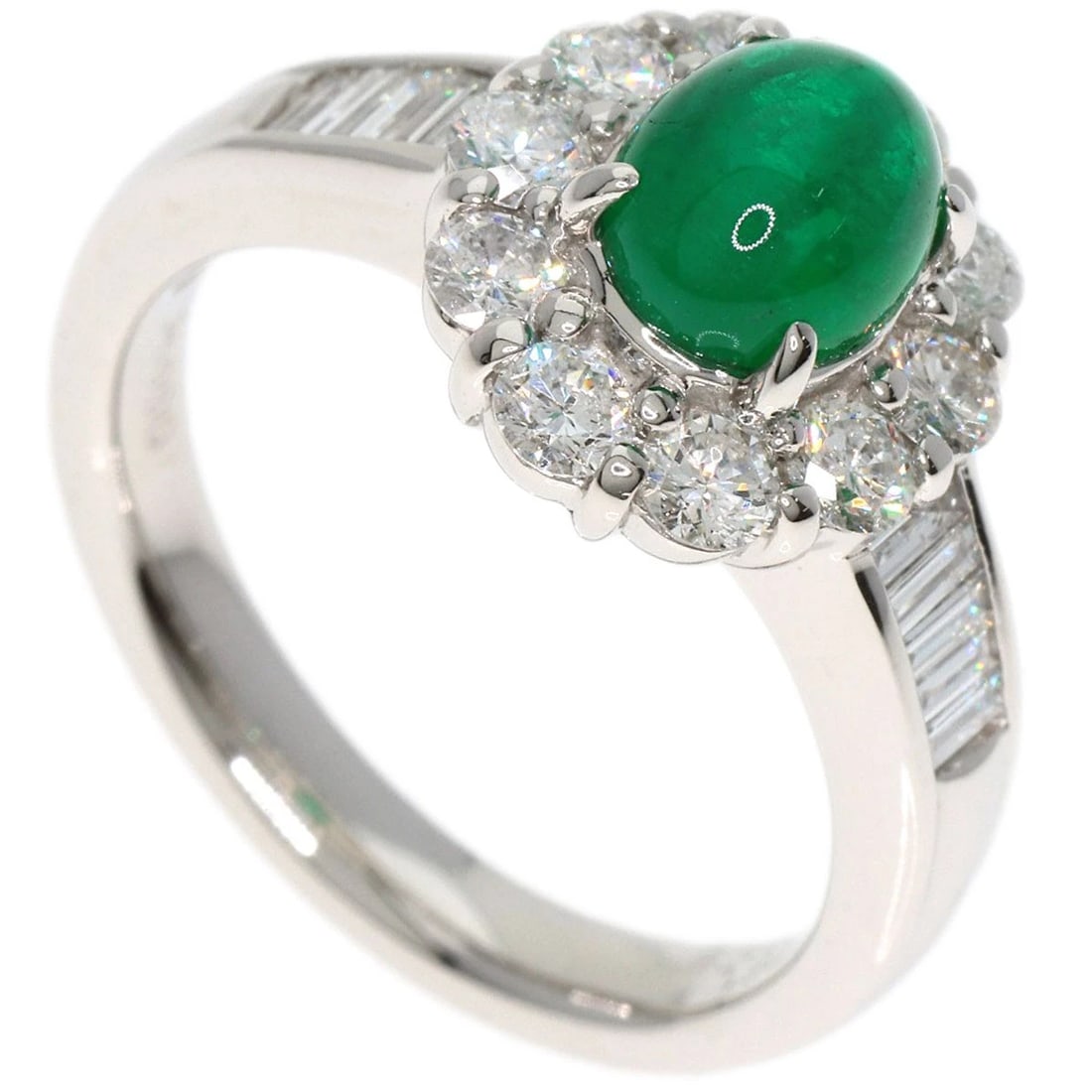 EMERALD DIAMOND RING PLATINUM PT900: Emerald Diamond Ring Platinum PT900 Brand: SELECT JEWELRY Type: Ring Material: Platinum PT900 Main Stone/Creation Emerald Color: Platinum Size: 6.25(US) Accessories: None Accessories Notic